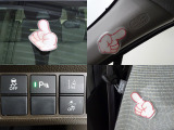 Honda SENSING搭載!ミリ波レーダーと単眼カメラで、クルマの前方の状況を認識。ブレーキやステアリングの制御技術と協調し、安心・快適な運転や事故回避を支援する先進のシステムです。
