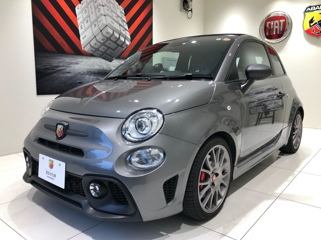 アバルト695C ツーリズモ 