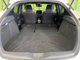 後席を格納すると、これだけの広さが!シーンに合わせたシートアレンジで、大きな荷物も積むことが出来ます♪