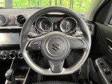 【純正革巻きステアリング】上質な革を使用することで、手にしっかり馴染みとても運転しやすいハンドルです♪