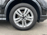 納車前の整備ではAudiが認定する資格を有するメカニックが納車前100項目もの厳しい点検項目を実施し安全で安心できるAudiをお届けいたします。