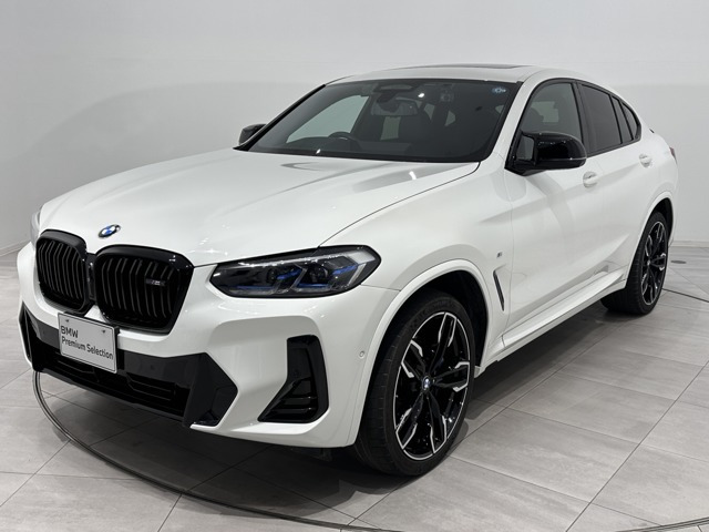 X4 M40i 4WD 