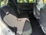 ご納車時には納車点検実施いたします。指定交換部品(エンジンオイル、オイルエレメント、ワイパーゴム等)新品交換致します。その他必要交換部品は点検時交換致します。