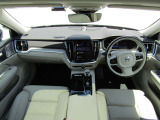 V60 リチャージ PHEV T6 AWD アルティメット 4WD 