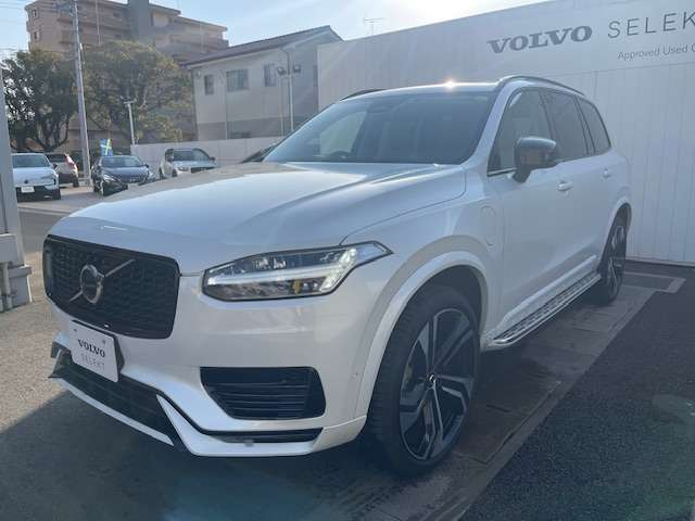 ボルボ XC90 ウルトラ T8 AWD プラグイン ハイブリッド 4WD の