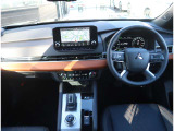 アウトランダー PHEV 2.4 P 4WD 