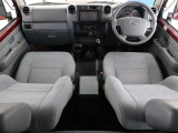 ランドクルーザー70 4.0 4WD