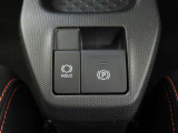 電動パーキングブレーキを装備しております。
