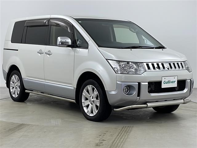 デリカD:5 2.2 D プレミアム 4WD 4WD ワンオーナー
