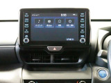8型ディスプレイオーディオを装備。スマホとクルマをつなぐことで、これまでのナビに加えて、いろんなサービスが楽しめます。