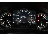 CX-5のメーターがこちらです。様々な情報を表示して運転手をサポートいたします。