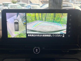 【アラウンドビューモニター】専用のカメラにより、上から見下ろしたような視点で360度クルマの周囲を確認することができます☆死角部分も確認しやすく、狭い場所での切り返しや駐車もスムーズに行えます。