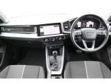 A1スポーツバック 25 TFSI アドバンスド 
