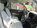 広々とした運転席