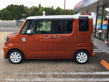 いつも笑顔で仕事に取り組んでいます。お客様にも笑顔になって頂けるよう全力でサポート・バックアップいたします!