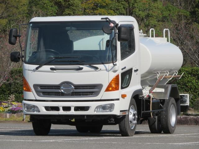 レンジャー  4t 散水車 前方圧力・後方重力散水