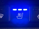 【シートクーラー】暑い日に重宝するシートクーラー!エアコンより早く冷えてくれるので暑がりの人も安心ですね♪エアコンの冷風が苦手、という方にもをおすすめです。