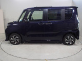 外装に目立つようなキズや凹みはみられず状態良く保たれていますが、中古車なので全くの無キズということはありません。外装の状態につきましては実車にてご確認をお願いします。