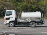 レンジャー  4t 散水車 前方圧力・後方重力散水