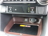 『1台』のお車に対して、こだわって仕入れを行っております。オプション装備装着車となります!
