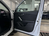 直列3気筒DOHC 1L インタークーラー付ターボチャージャーエンジン搭載。