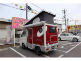 室内も充分・年式以上に綺麗です!更にスタッフが真心込めて納車の清掃や準備をします!(気になる方には別途ルームクリーニング・革調カバー販売など)対応できます。