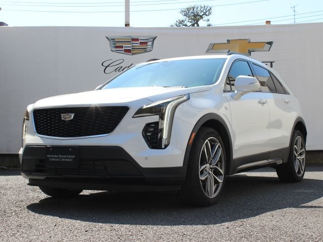 XT4 スポーツ 4WD 