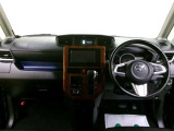 タンク 1.0 カスタム G 4WD 