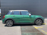 岐阜・大垣にて在庫車を共有しております。また、東濃エリアには「MINI 多治見」もございますので、お気に入りのMINIが見つかりましたらご連絡ください★近くの店舗でご案内も可能です♪