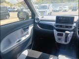☆内外装クリーニング☆車の隅々まで徹底的にクリーニングを行っておりますので内外装ともに綺麗な状態でご納車いたします!