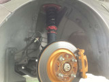 左フロント足回り。ブリッツDampers 減衰調整付きフルタップ。