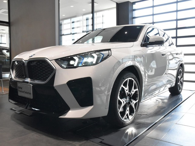 iX2 xドライブ30 Mスポーツ 4WD 