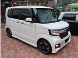 入庫時・販売時・納車前に、弊社基準の68項目に及ぶ点検整備を実施しております。