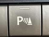 【クリアランスソナー】バンパーに付いたセンサーが障害物を検知!一定の距離に近づくとアラートで教えてくれます♪狭い駐車スペースや車庫入れ時も安心ですね☆