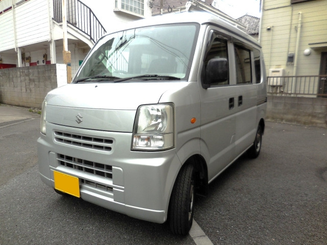 エブリイ  