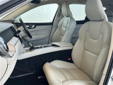 XC60  D4 AWD インスクリプション 4WD 本革シート