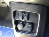 【車屋】として、長く車業界に従事した経験豊富なスタッフが多数在籍しております。