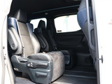 弊社でお車をご購入頂いたお客様は、一部車種を除いて【オイル交換永久無料】となっております。※詳細はスタッフまでお問合せ下さい。