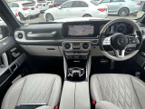 一体感のあるナビは、高級感ある車内を演出してくれます。オーディオ機能も充実しておりますので、運転もより楽しめます♪