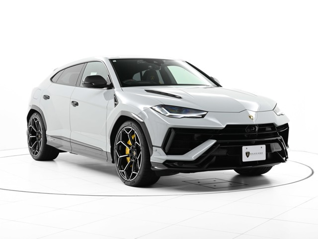 ウルス ペルフォルマンテ 4WD 