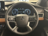 アウトランダー PHEV 2.4 P 4WD 本革シート