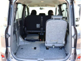 当社の車両は、オークションなどで高評価のお車を厳選して仕入れています。第三者鑑定やオークション評価4点以上にこだわっており、内外装共に状態の良いお車です。是非ご覧になってください。