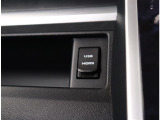 【車屋】として、長く車業界に従事した経験豊富なスタッフが多数在籍しております。