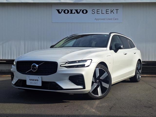 V60 リチャージ PHEV T6 AWD アルティメット 4WD 