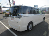 ヴォクシー 1.8 ハイブリッド X 9インチナビ Bガイドカメラ ルーフモニター