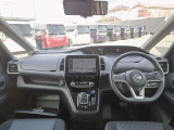 セレナ 1.2 e-POWER ハイウェイスター V 