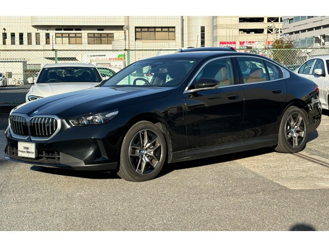 BMW i5 