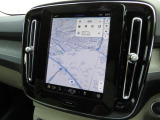 Google Mapを搭載しているため、運転中の目線を外さずに音声だけで目的地設定を行うことが可能です。