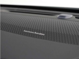 【harman/kardon】世界のオーディオファン垂涎のプレミアムサウンドシステムを搭載。原音に近い音場空間を忠実に再現。乗る人すべてに最良の音響体験を提供します。