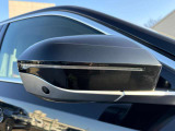 時を経ても深い魅力を放ち続けるBMW。より快適にお乗り頂くためにサポートプログラムをご用意しております。※認定中古車保証は登録日より最長4年間まで延長が可能です。